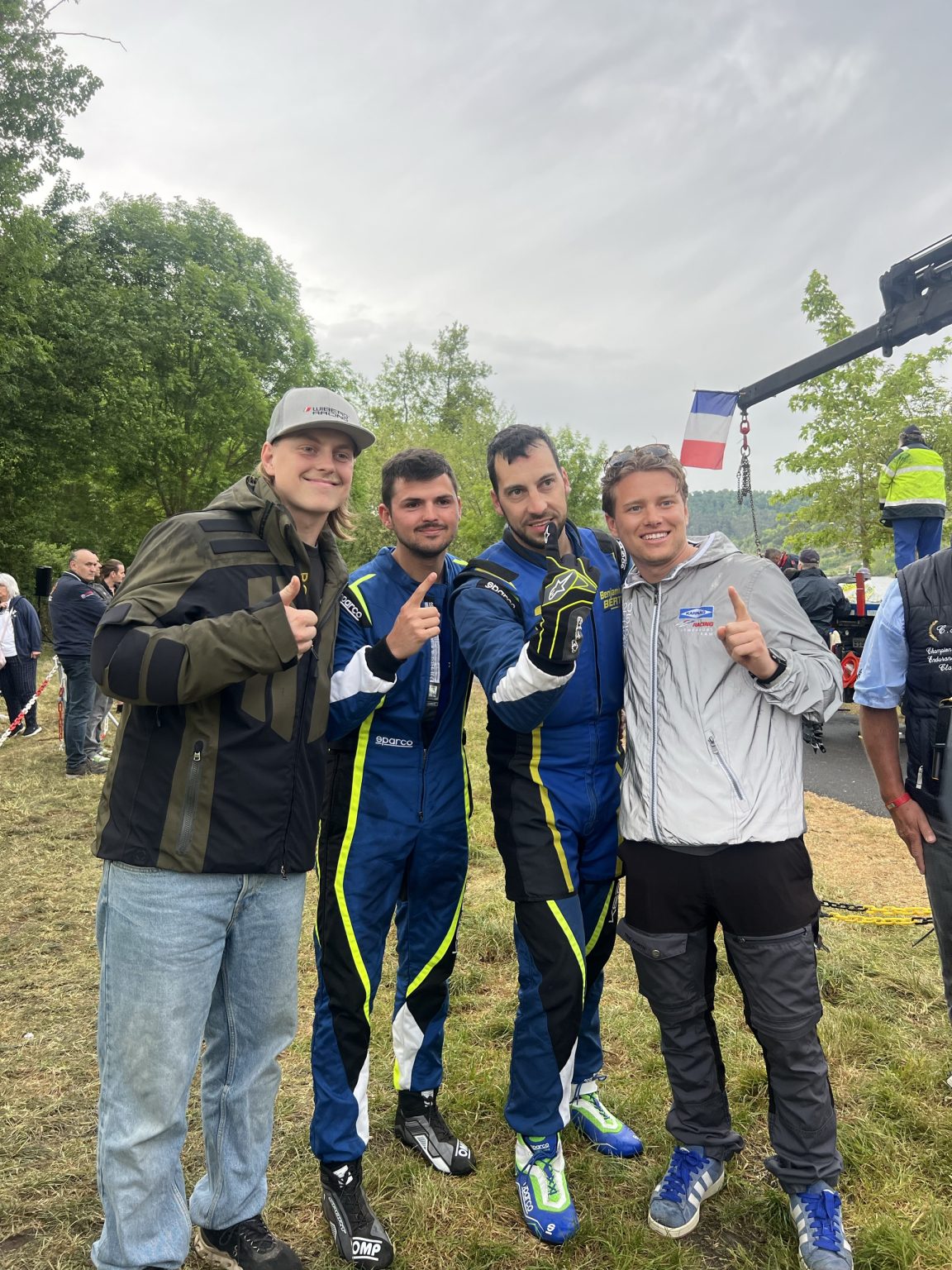 Team och båtar i depån